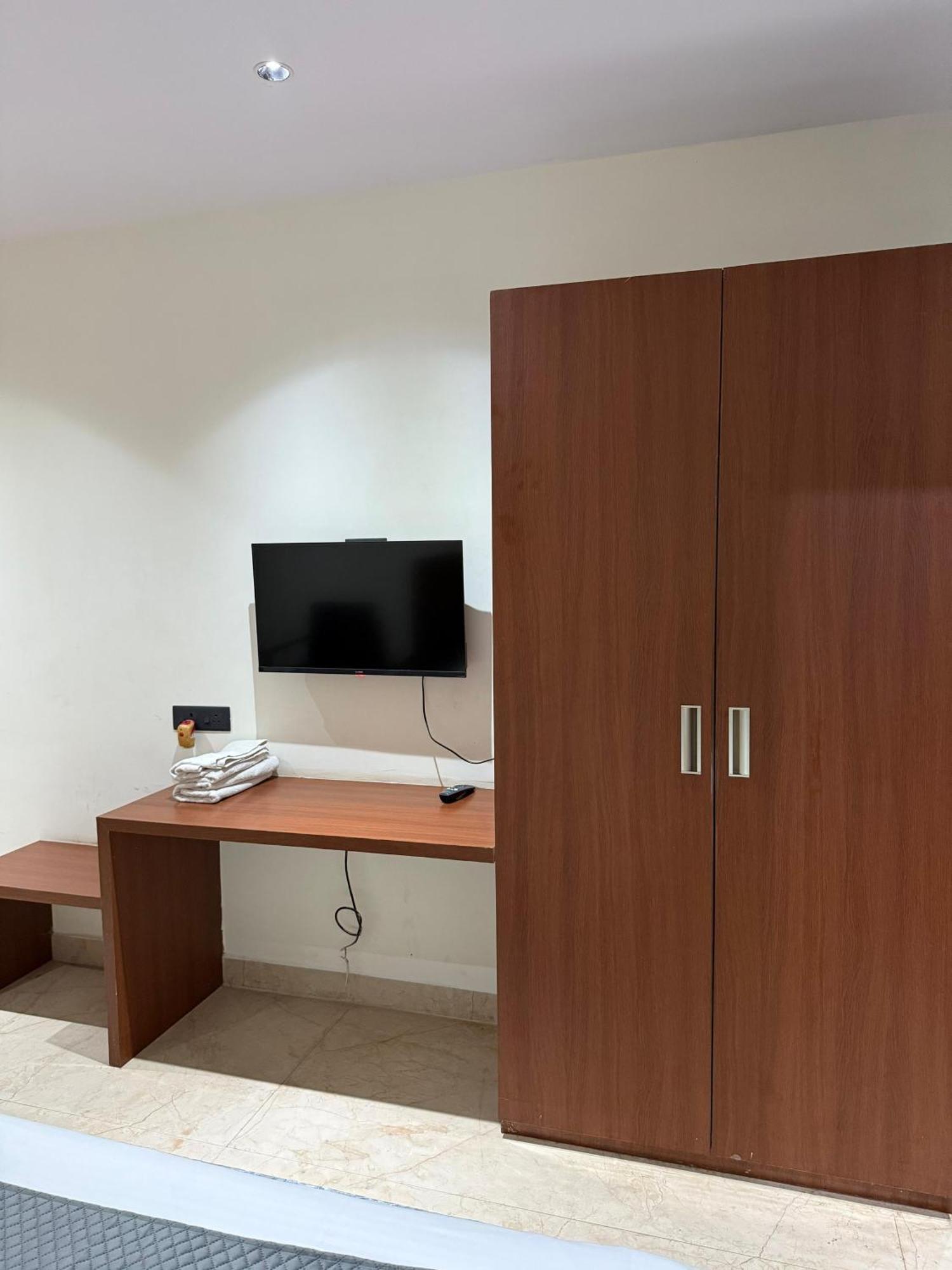 Agarwal'S Residency Hotel วิสาขปัตนัม ภายนอก รูปภาพ